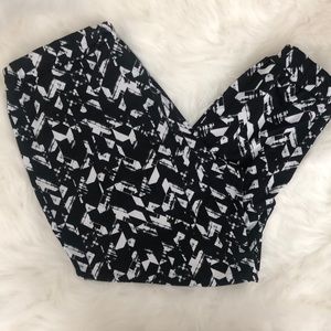 Pattern pants